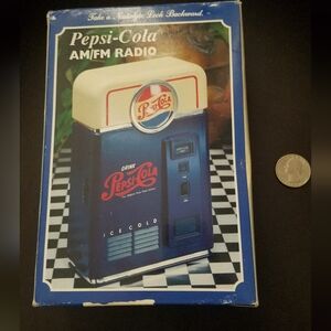 Vintage Pepsi-Cola AM/FM Radio